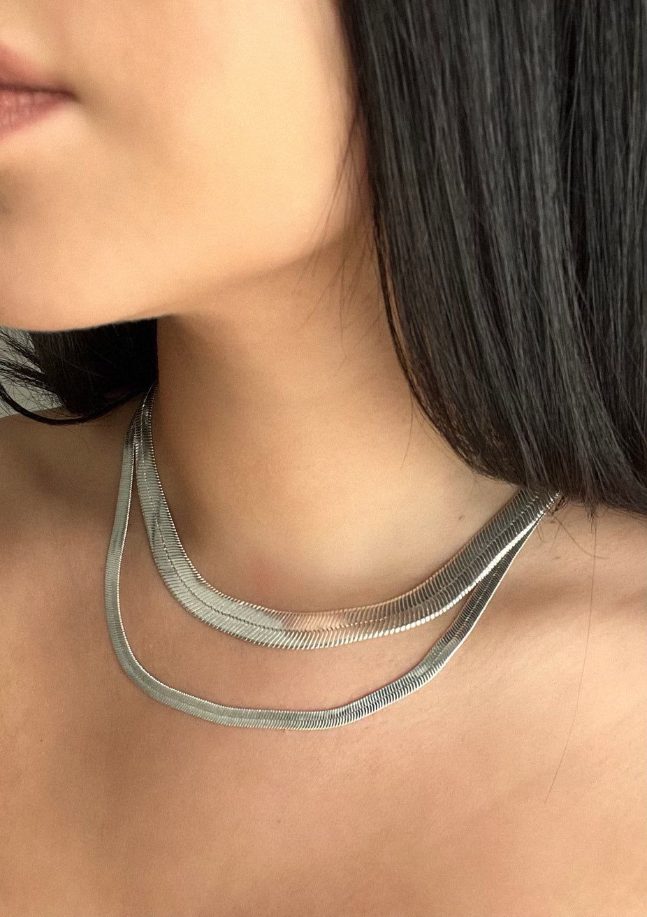 Thin Herringbone Silver